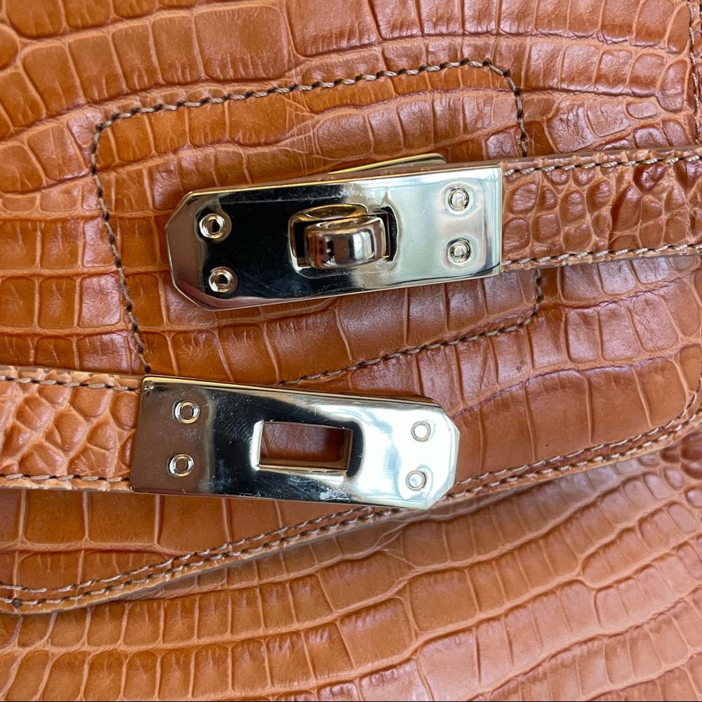 Brahmin Tote- Outlet - Picture 2 of 13
